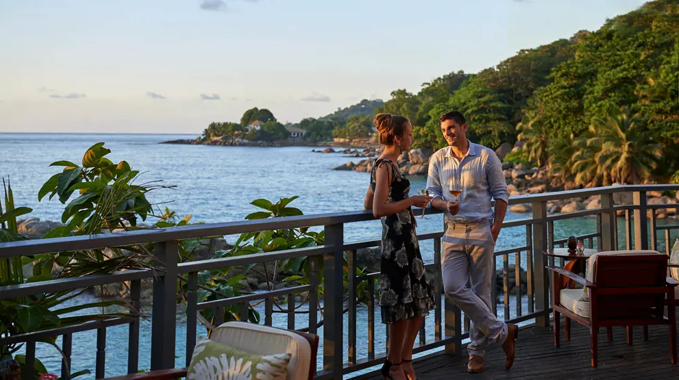 Bo i luksuriøse omgivelser på vores udvalgte Premium-hoteller på din rejse til Seychellerne.