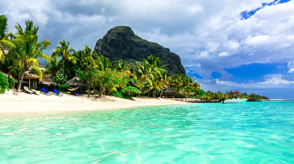 Besøg fantastiske Mauritius i Det Indiske Ocean på din rejse til Afrika.