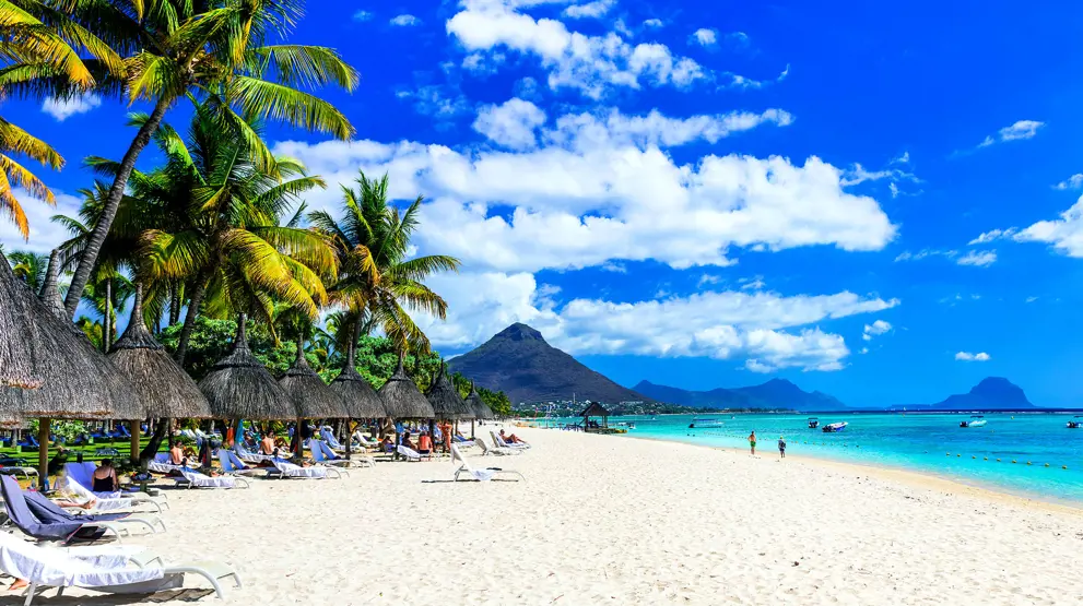 Se den skønne strandby Flic en Flac med havudsigt på din Mauritius-rejse.